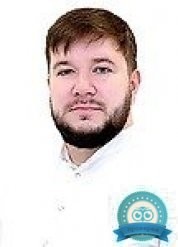 Стоматолог, стоматолог-хирург, стоматолог-имплантолог Комаров Илья Николаевич